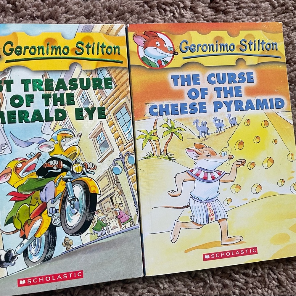 Scholastic Geronimo Stilton Adventure Books - Yellow Covers